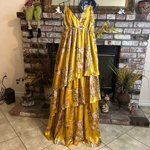 NWT Forever21 Yellow Floral Tiered Summer Maxi Dress Sz XS